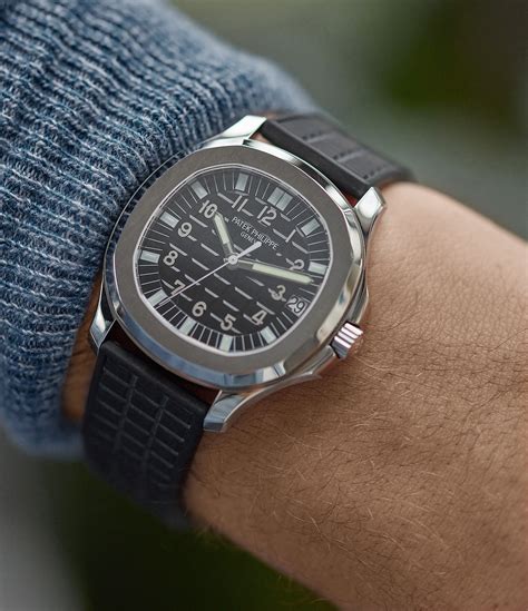 patek philippe aquanaut 5065a review|Patek Philippe aquanaut steel price.